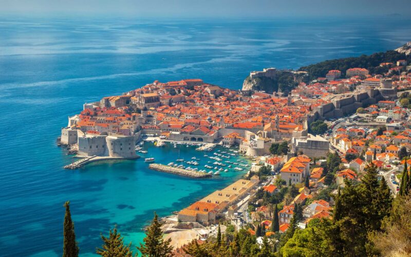 Travelling to Dubrovnik: find best package holidays 