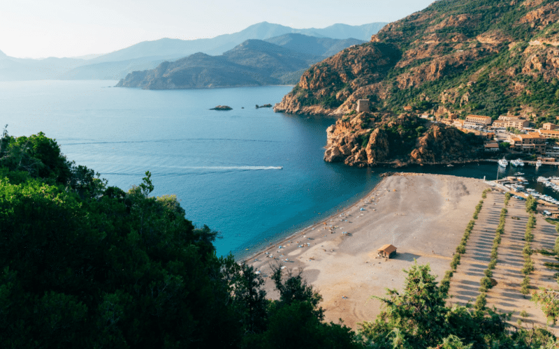 Découvrir la côte Corse